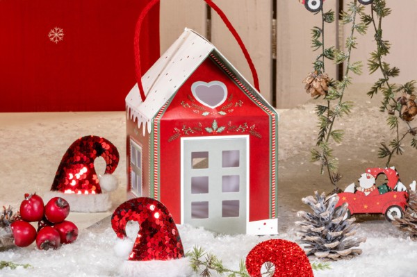 Christmas Tiny House mit Elisenlebkuchen